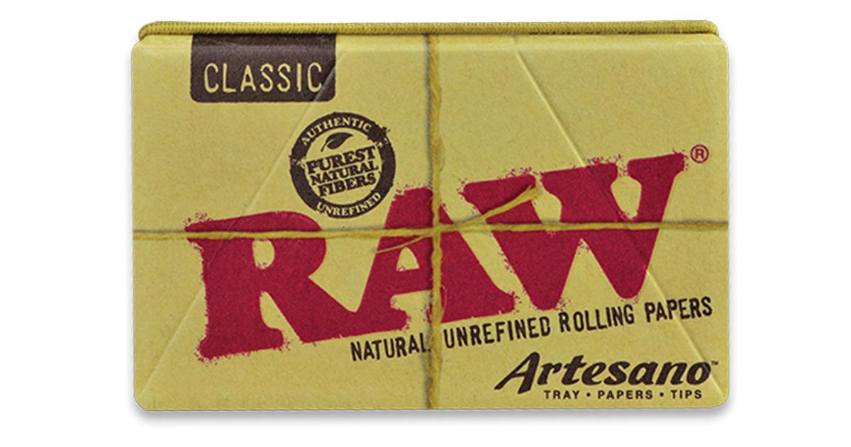 1 1/4 Classic Artesano Rolling Papers + Tips